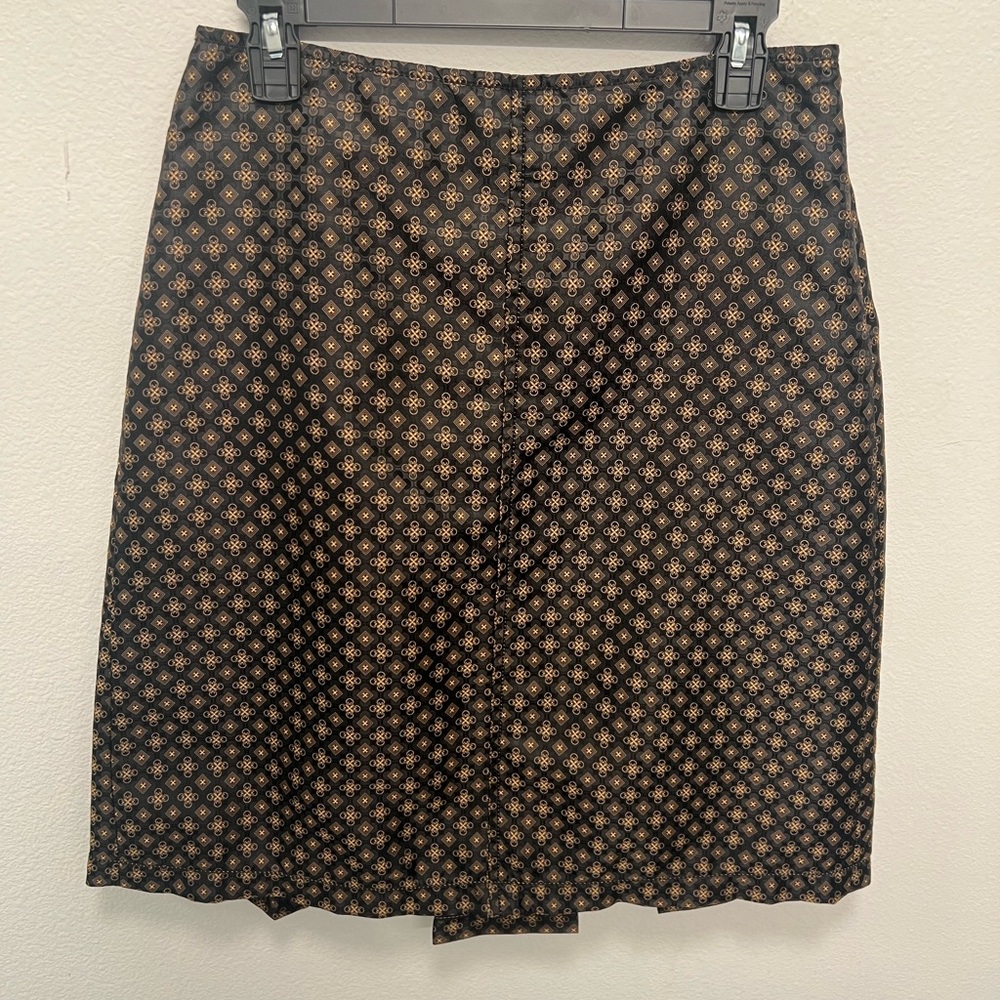 Leon Max Limited Edition Black & Gold Jacquard Skirt Size 6 - RARE Find